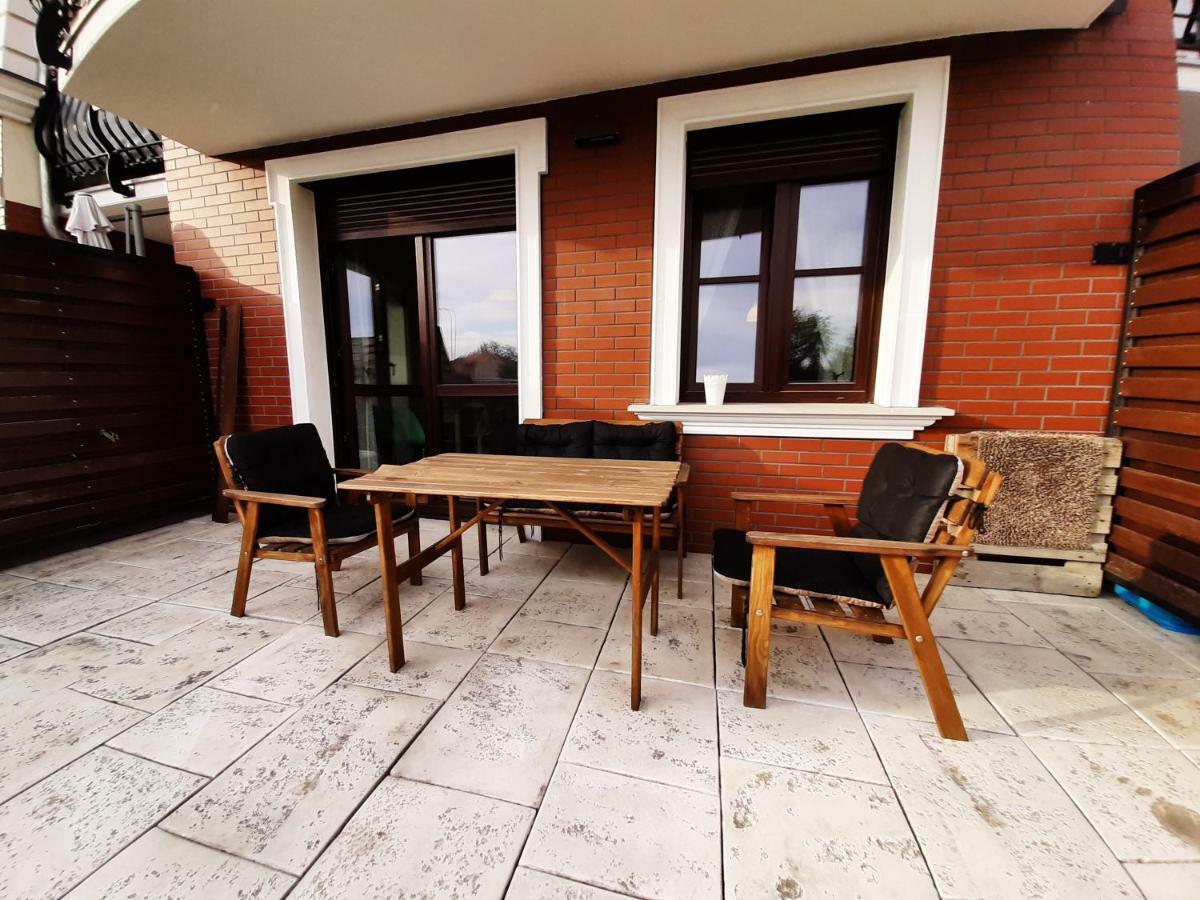 Apartamenty Lubin - Kamieniczka W Centrum Luaran gambar